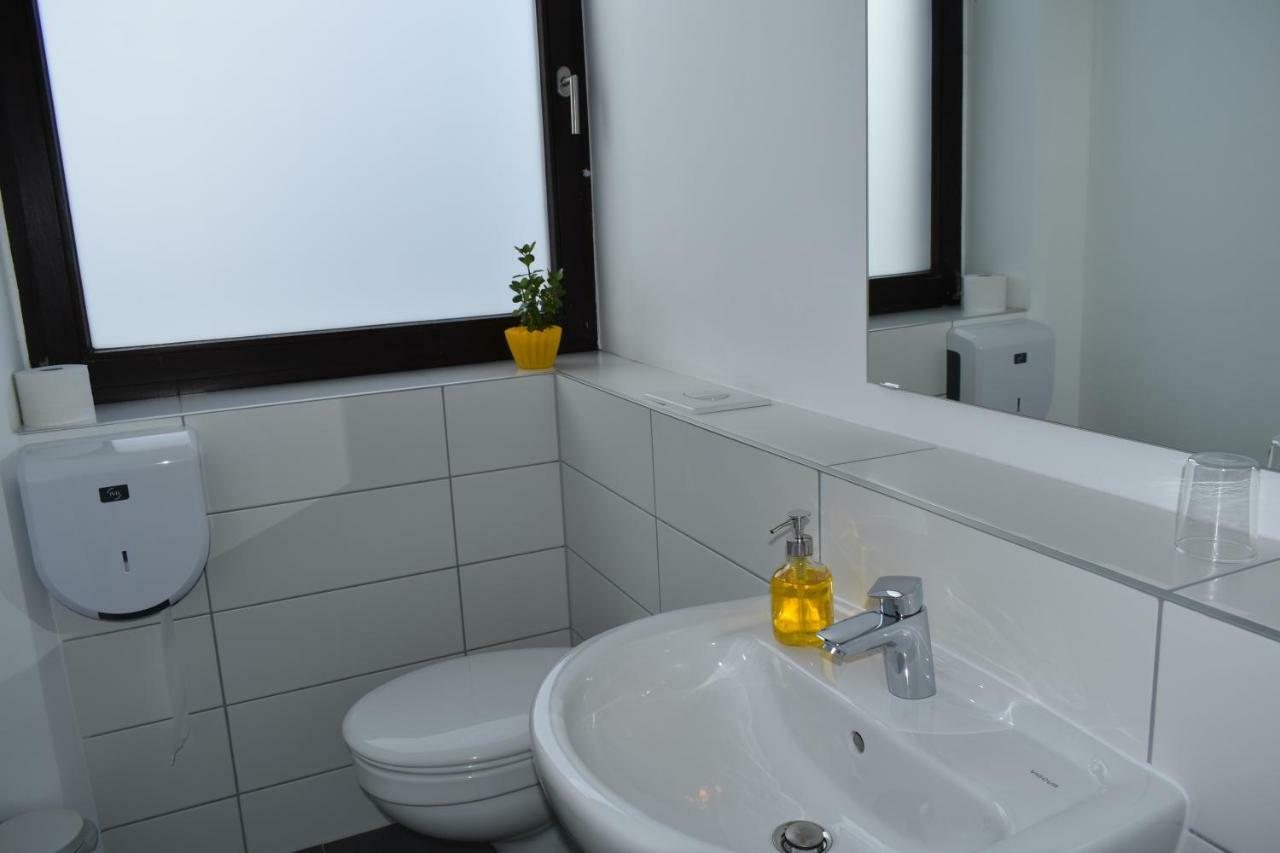 Motel Schoenefeld Großziethen Exteriör bild